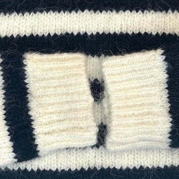 Zara Women's White and Navy Jumper with Bottons size M 99% wool - Picture 5 of 10